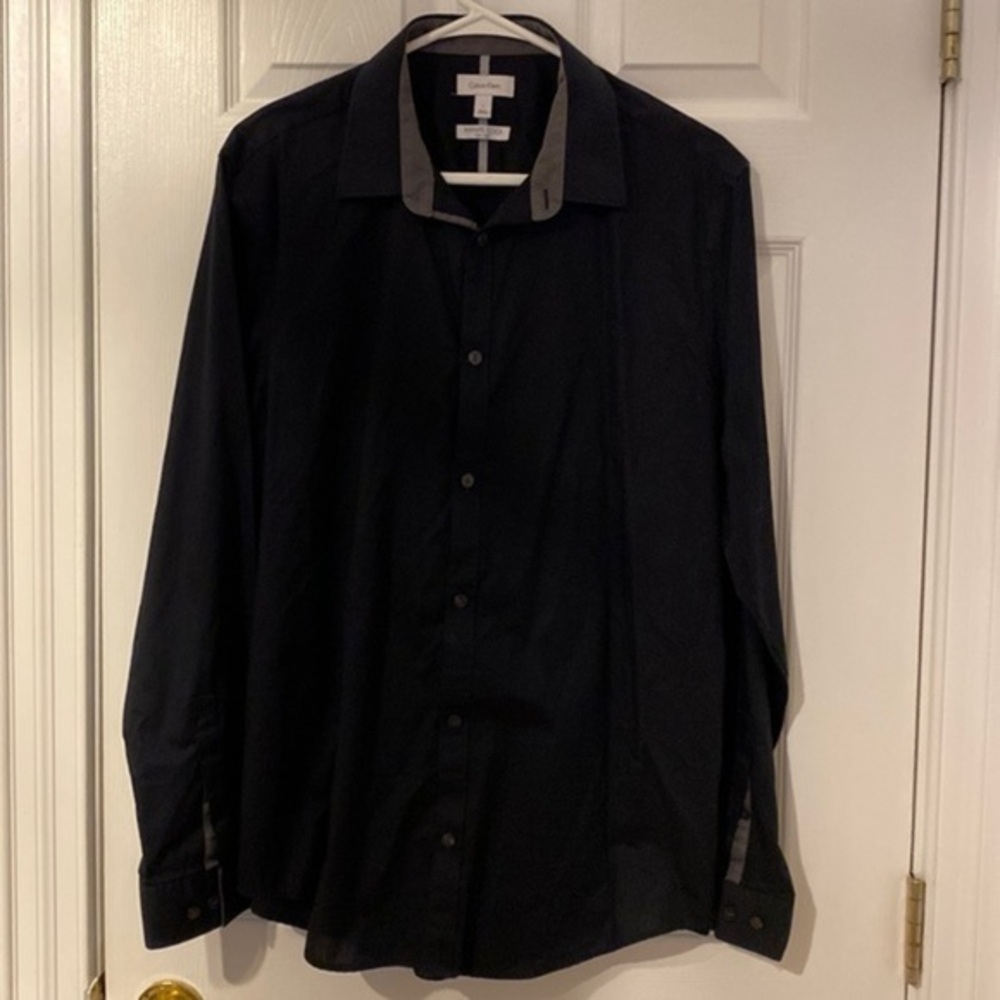 Calvin Klein Men dress shirt